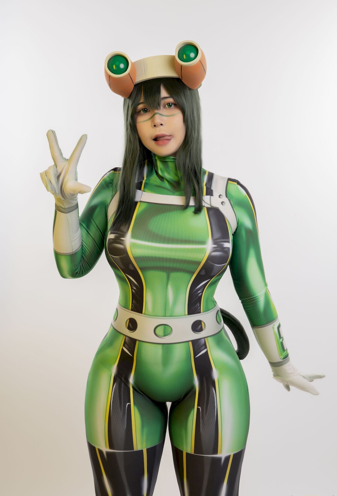 ƨƨϵԲ [  COSERӰ] yFroppy/24P P.1 